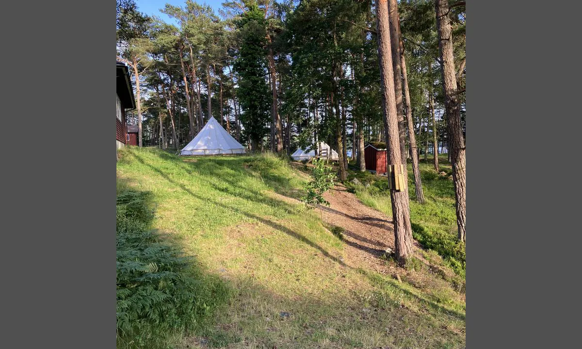 Furutangen misjonsenter: {"base": "no", "no": "Clamping som kan leies", "se": "Clamping som kan hyras", "en": "Clamping that can be rented", "da": "Clamping som kan lejes"}
