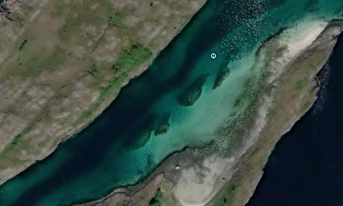 Satelite image of Gårdsøya