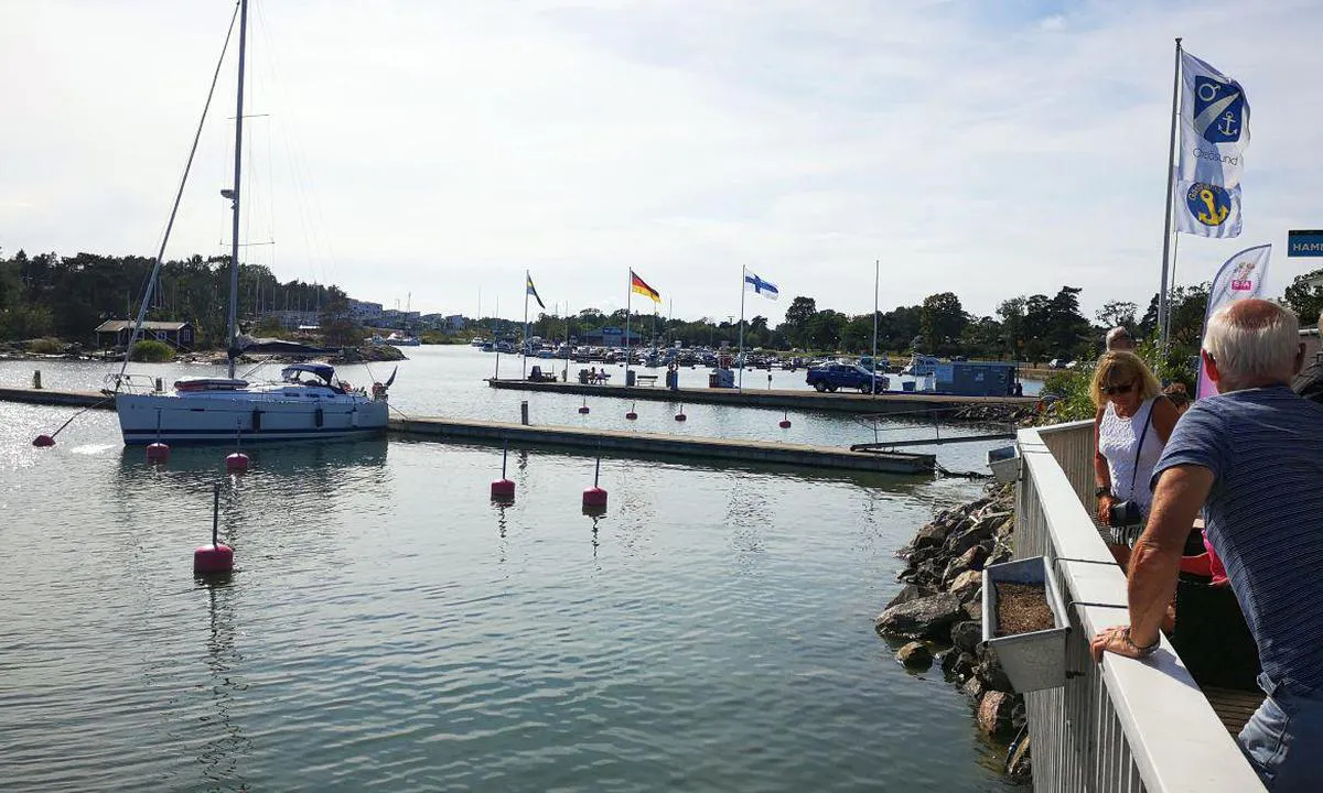 Nyköping Gästhamn: {"base": "se", "no": "Gjesthavn Nyk\u00f6ping", "se": "G\u00e4sthamn Nyk\u00f6ping", "en": "Guest Harbor Nyk\u00f6ping", "da": "G\u00e6stehavn Nyk\u00f6ping"}