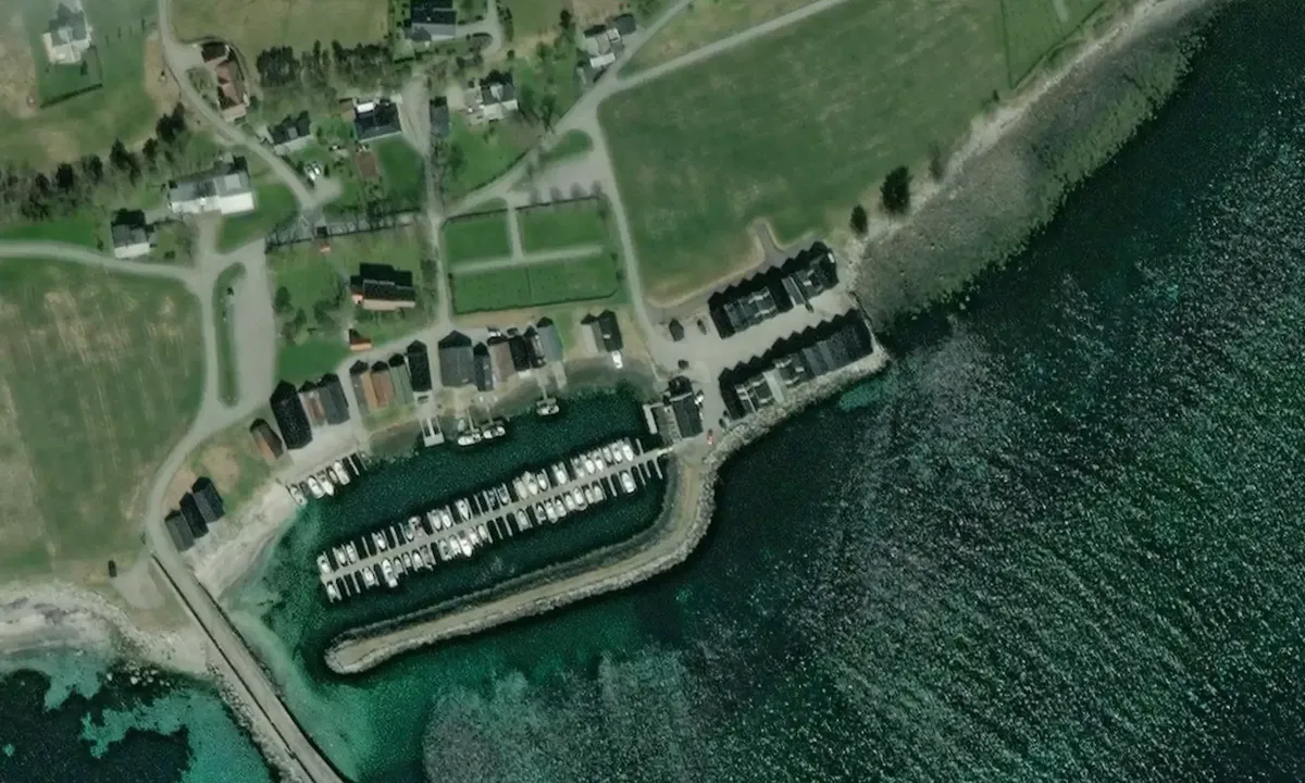 Flyfoto av Giske marina