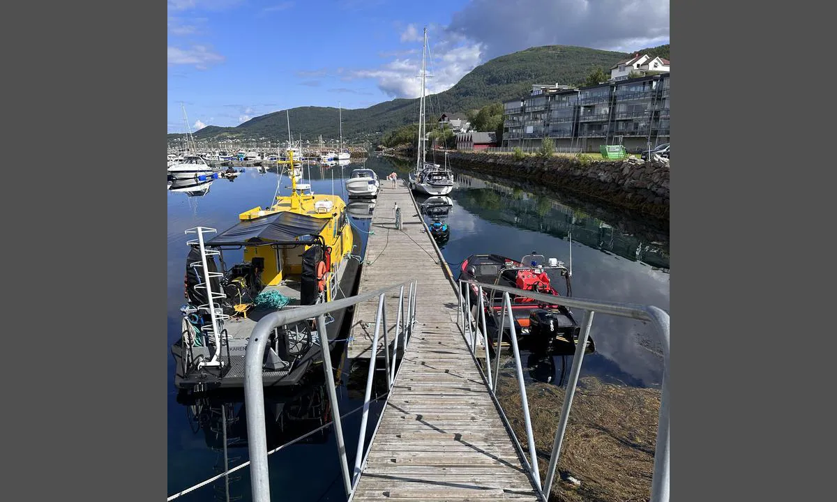 Gisund Båthavn - Finnsnes: Gjestehavn, med strøm og vann