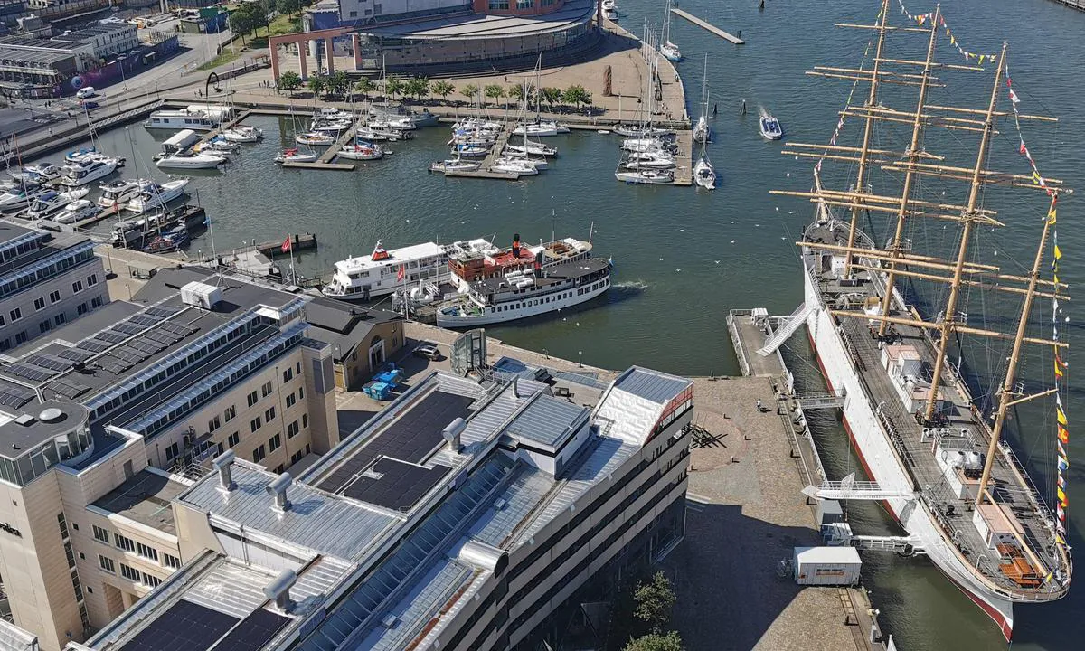 Göteborg - Lilla Bommen: {"base": "se", "no": "Lille Bommen", "se": "Lilla Bommen", "en": "Lilla Bommen", "da": "Lille Bommen"}