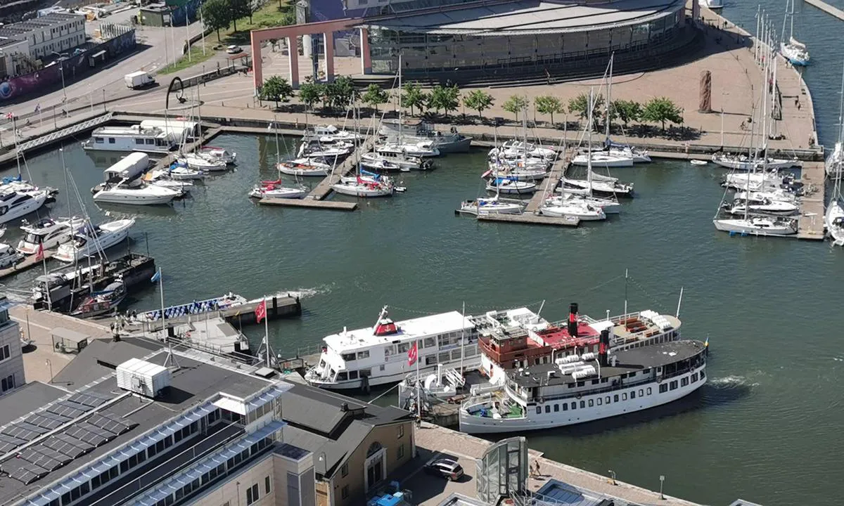 Göteborg - Lilla Bommen: {"base": "se", "no": "Lille Bommen", "se": "Lilla Bommen", "en": "Lilla Bommen", "da": "Lille Bommen"}