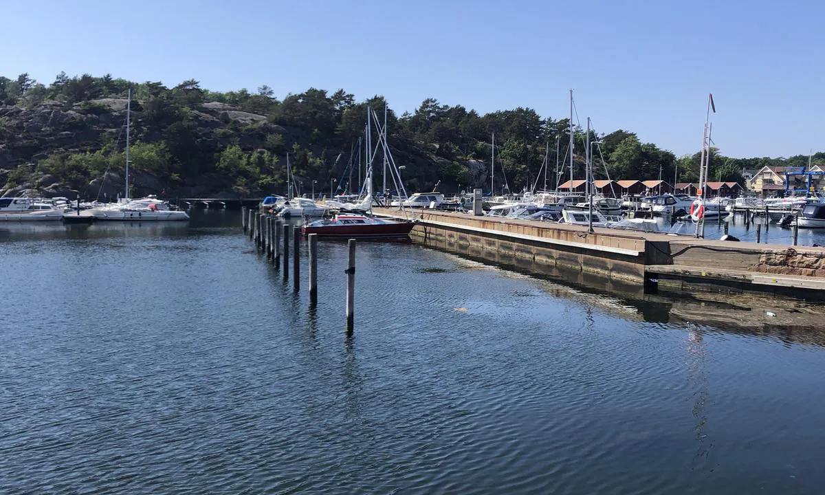 Grebbestad: {"base": "en", "no": "De indre gjesteplassene.", "se": "De inre g\u00e4stplatserna.", "en": "The inner guest moorings.", "da": "De indre g\u00e6stepladser."}