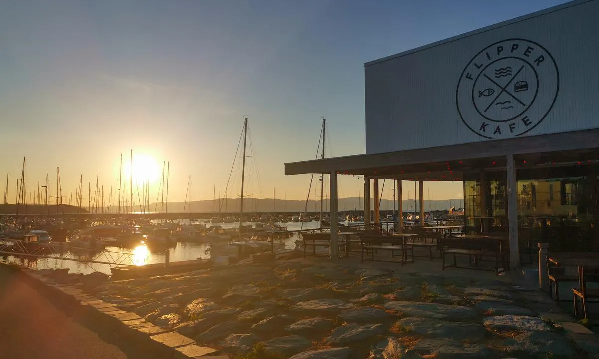 Kveldsstemning i Grilstad Marina.