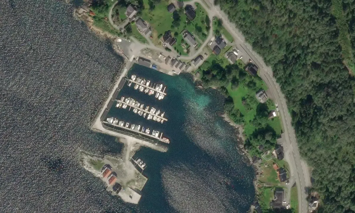 Satelite image of Grønholmen