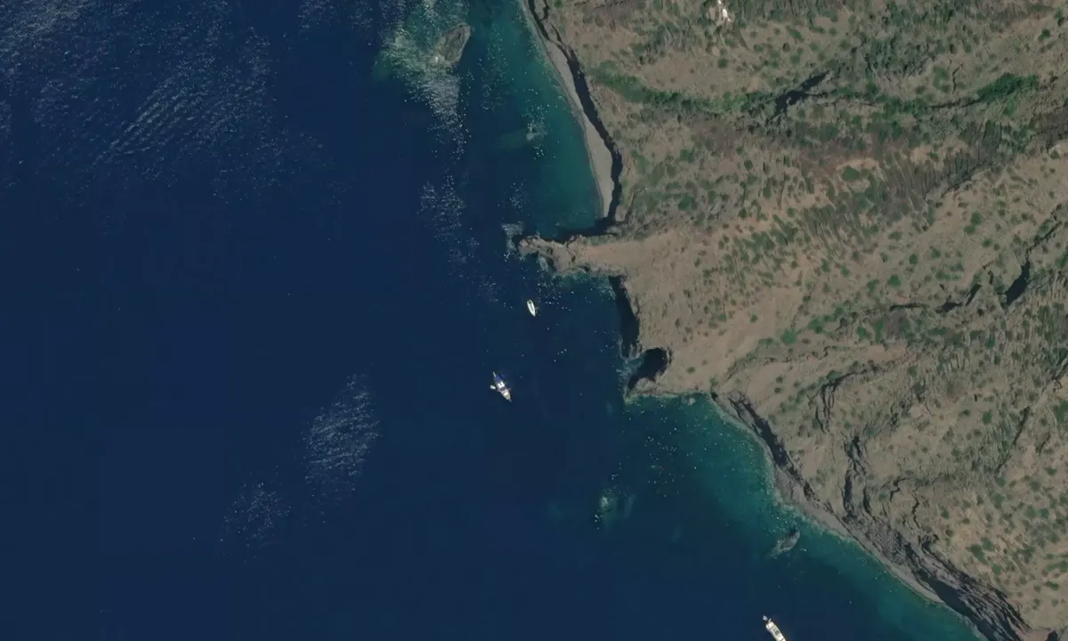 Flyfoto av Grotta dell blue marino