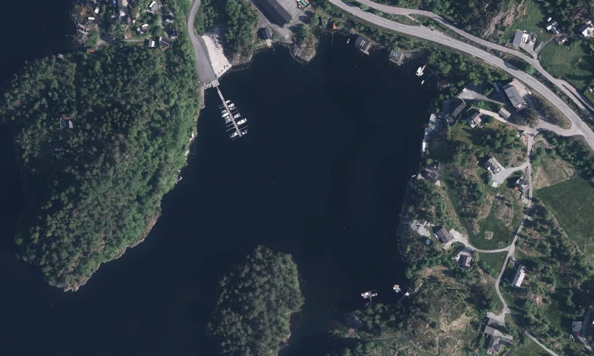 Flyfoto av Grunnavågen