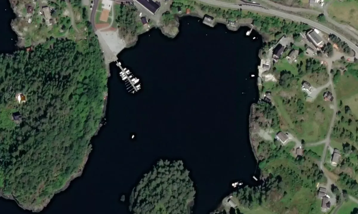 Satelite image of Grunnavågen