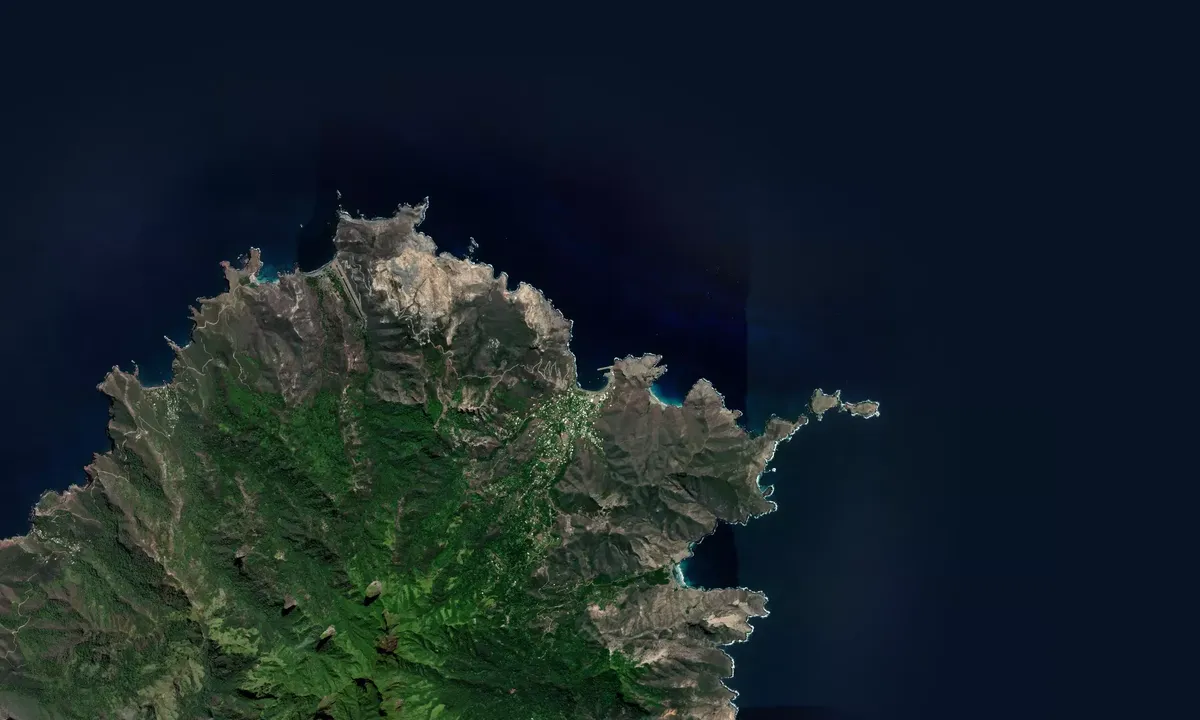 Flyfoto av Hakahau Bay