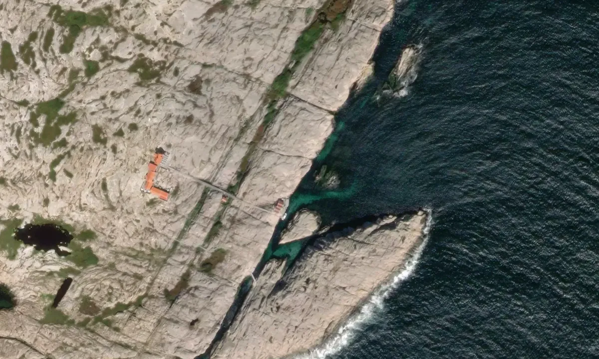 Flyfoto av Hållö