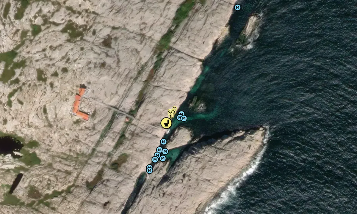Satelite image of Hållö