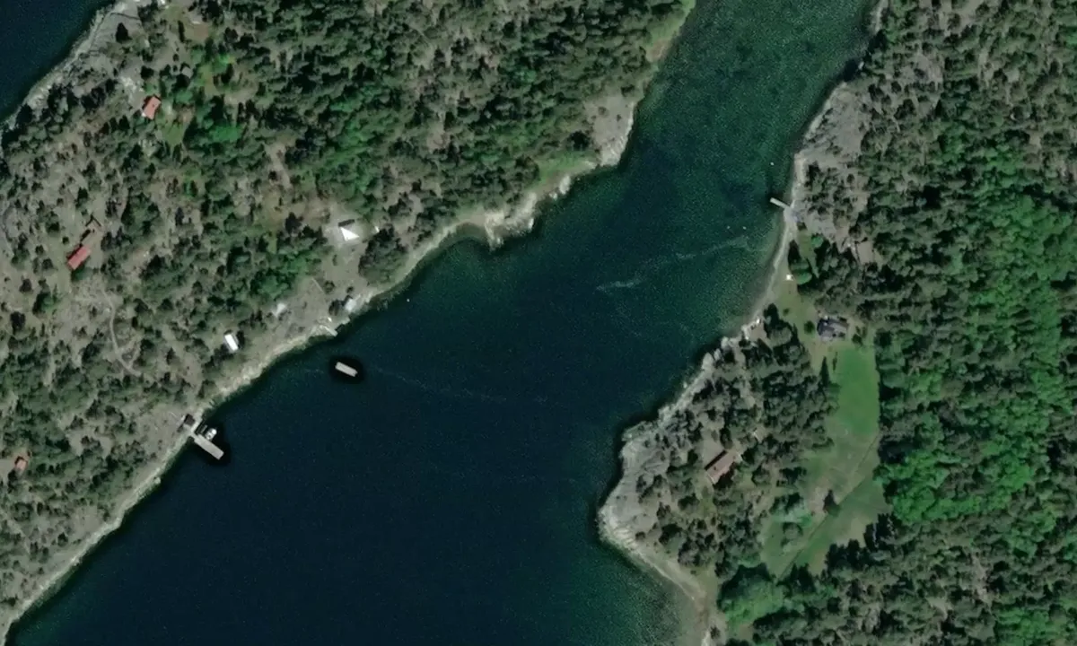 Satelite image of Hallonholmen