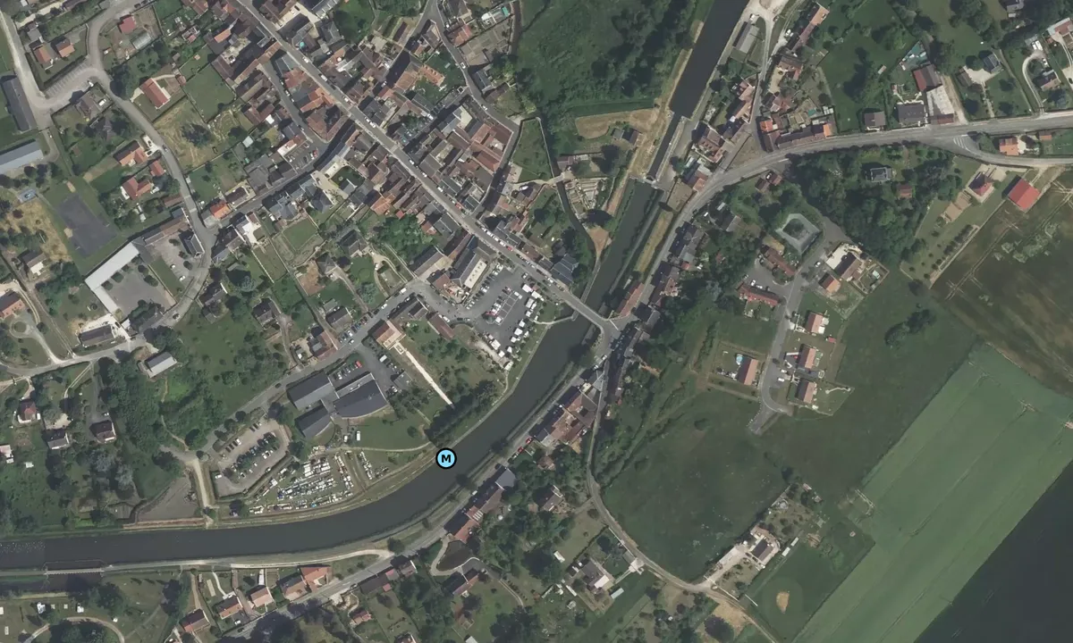 Satelite image of Halte De Plaisance