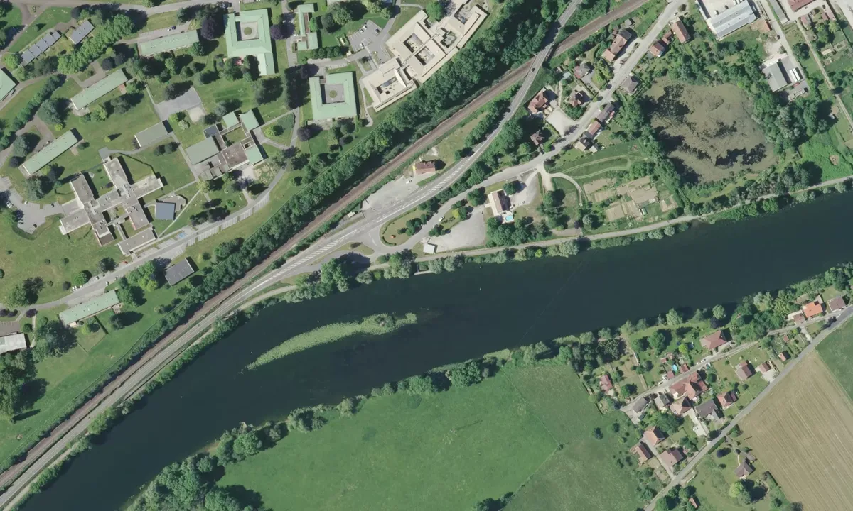 Flyfoto av Halte fluival Novillars ponton