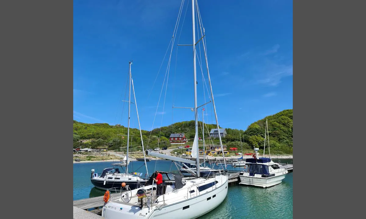 Hammerhavn - Allinge: {"base": "en", "no": "hyggelig sted :-)", "se": "trevligt st\u00e4lle :-)", "en": "nice place :-)", "da": "dejligt sted :-)"}