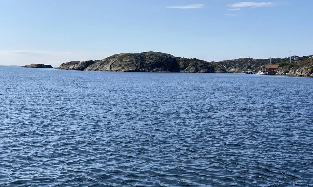 Härön - Hisingsviken: {"base": "no", "no": "Mot s\u00f8r", "se": "Mot s\u00f6der", "en": "Southbound", "da": "Mod syd"}