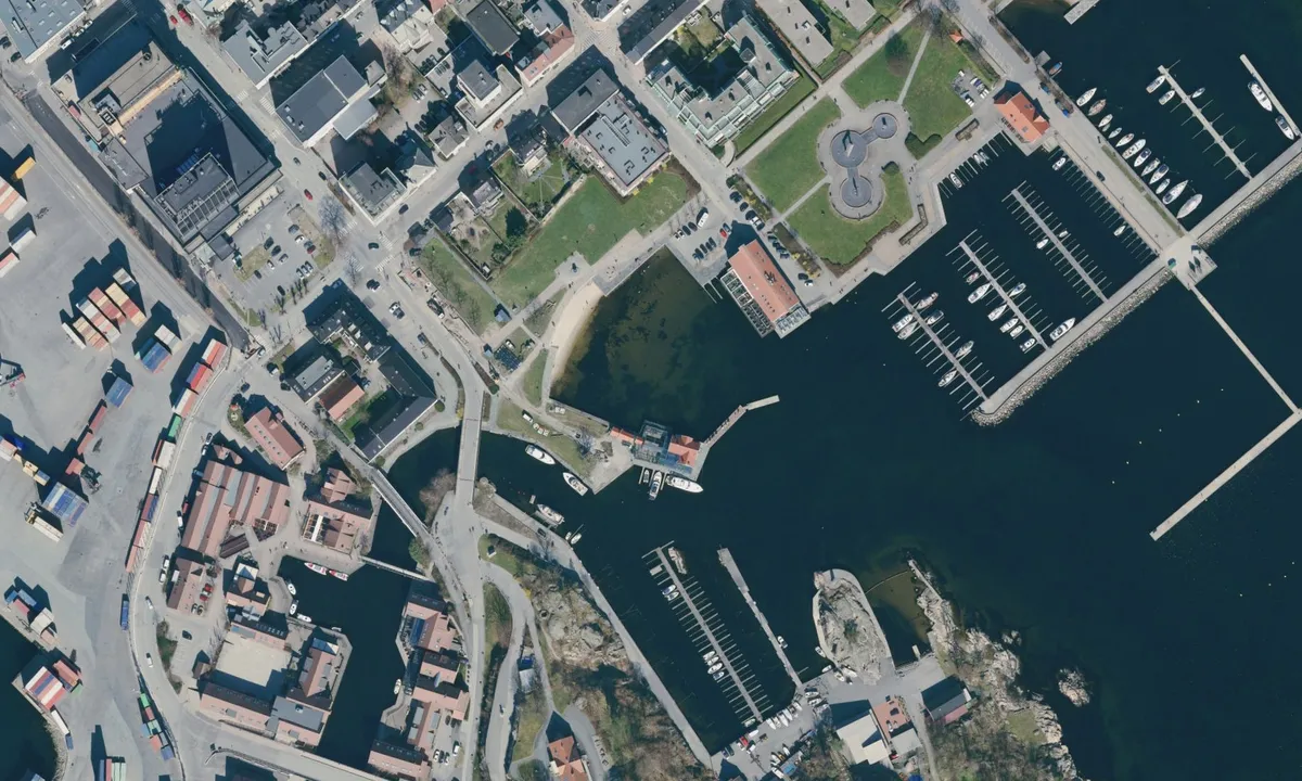 Drivstoff - Hartmanns Marina: Flyfoto av Hartmanns Marina