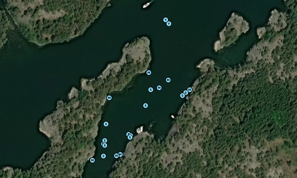 Satelite image of Hässelön - Hårviken - Lilla Gråskär