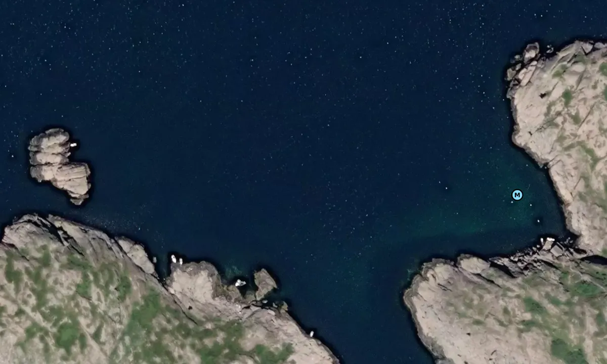 Satelite image of Hellersøy