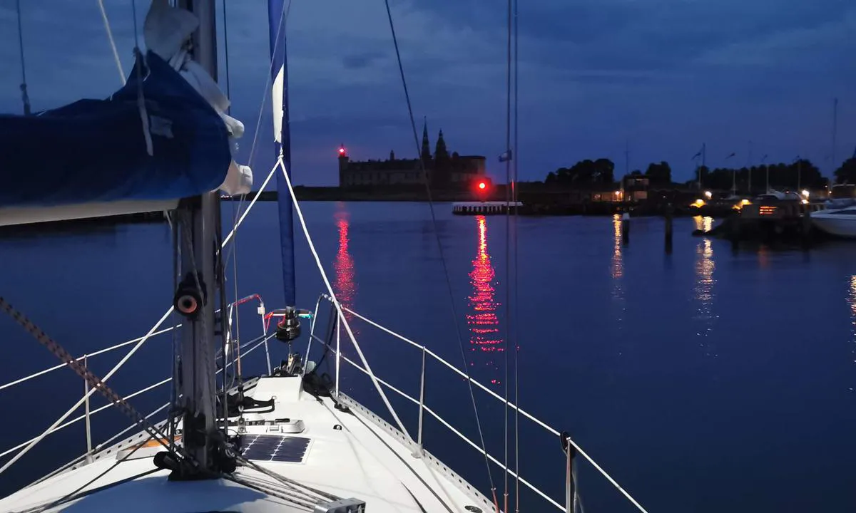 Helsingør Nordhavn: {"base": "da", "no": "Helsing\u00f8r Nordhavn Uitseiling", "se": "Helsing\u00f6r Nordhamn Utg\u00e5ng", "en": "Helsing\u00f8r North Harbour Exit", "da": "Helsing\u00f8r Nordhavn Ausfahrt"}