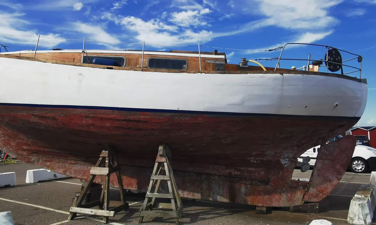 Helsingør Nordhavn: {"base": "de", "no": "B\u00e5t fra Dan Sommerdahl", "se": "B\u00e5t av Dan Sommerdahl", "en": "Boat by Dan Sommerdahl", "da": "B\u00e5d af Dan Sommerdahl", "fr": "Bateau de Dan Sommerdahl", "de": "Boot von Dan Sommerdahl", "es": "Bote de Dan Sommerdahl", "it": "Barca di Dan Sommerdahl", "pt": "Barco de Dan Sommerdahl", "nl": "Boot van Dan Sommerdahl", "pl": "\u0141\u00f3d\u017a Dana Sommerdahla", "uk": "\u0427\u043e\u0432\u0435\u043d \u0432\u0456\u0434 \u0414\u0430\u043d\u0430 \u0421\u043e\u043c\u043c\u0435\u0440\u0434\u0430\u043b\u0430", "ro": "Barca de Dan Sommerdahl", "tr": "Dan Sommerdahl'\u0131n Teknesi", "el": "<i>\u03a3\u03ba\u03ac\u03c6\u03bf\u03c2 \u03c4\u03bf\u03c5 Dan Sommerdahl</i>", "cs": "<strong>Lo\u010f od Dana Sommerdahla</strong>", "hu": "Haj\u00f3 Dan Sommerdahlt\u00f3l", "fi": "Vene Dan Sommerdahlilta", "bg": "\u041b\u043e\u0434\u043a\u0430 \u043e\u0442 \u0414\u0430\u043d \u0421\u043e\u043c\u0435\u0440\u0434\u0430\u043b", "sr": "\u0427\u0430\u043c\u0430\u0446 \u043e\u0434 \u0414\u0430\u043d\u0430 \u0421\u043e\u043c\u0435\u0440\u0434\u0430\u043b\u0430", "et": "Paadist Dan Sommerdahlilt", "lv": "Laiva no Danas Sommerd\u0101las", "lt": "Valtis nuo Dan Sommerdahl"}