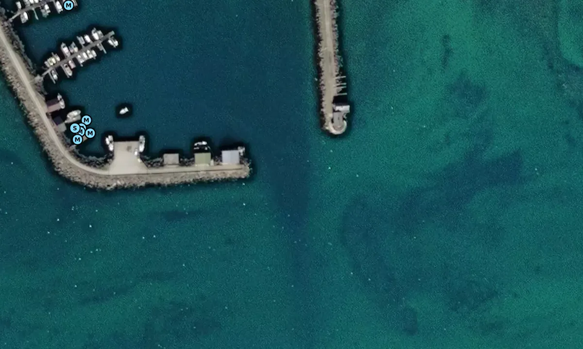 Satelite image of Hennes Havn