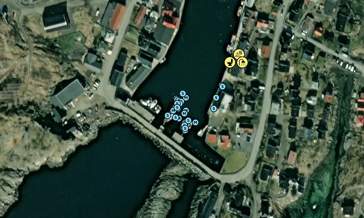 Satelite image of Henningsvær