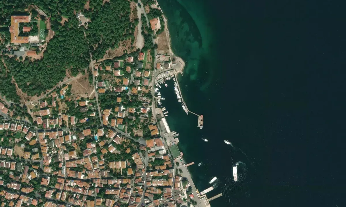 Flyfoto av Heybeliada Harbour