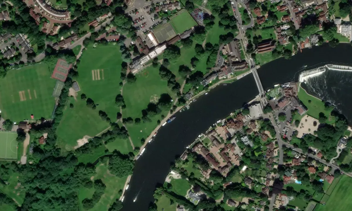 Flyfoto av Higginsons Park Moorings