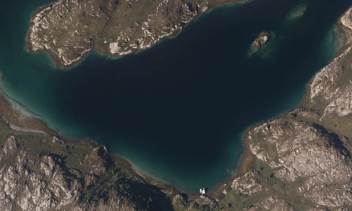 Flyfoto av Hjartøyvågen Herøy
