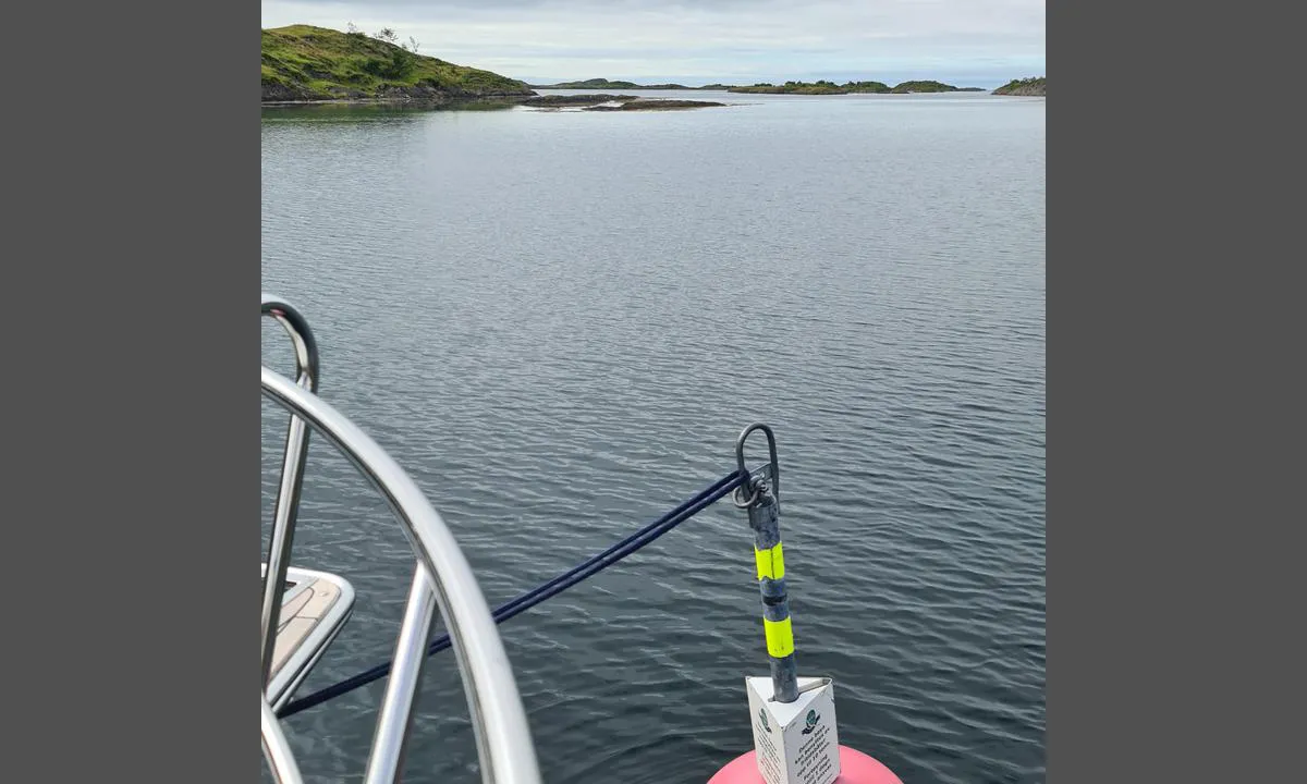 Hjellø Bodø: {"base": "no", "no": "Nydelig lun plass p\u00e5 Karl\u00f8yv\u00e6r", "se": "Vacker lugn plats p\u00e5 Karl\u00f8yv\u00e6r", "en": "Lovely sheltered spot at Karl\u00f8yv\u00e6r", "da": "Dejligt lunt sted p\u00e5 Karl\u00f8yv\u00e6r"}
