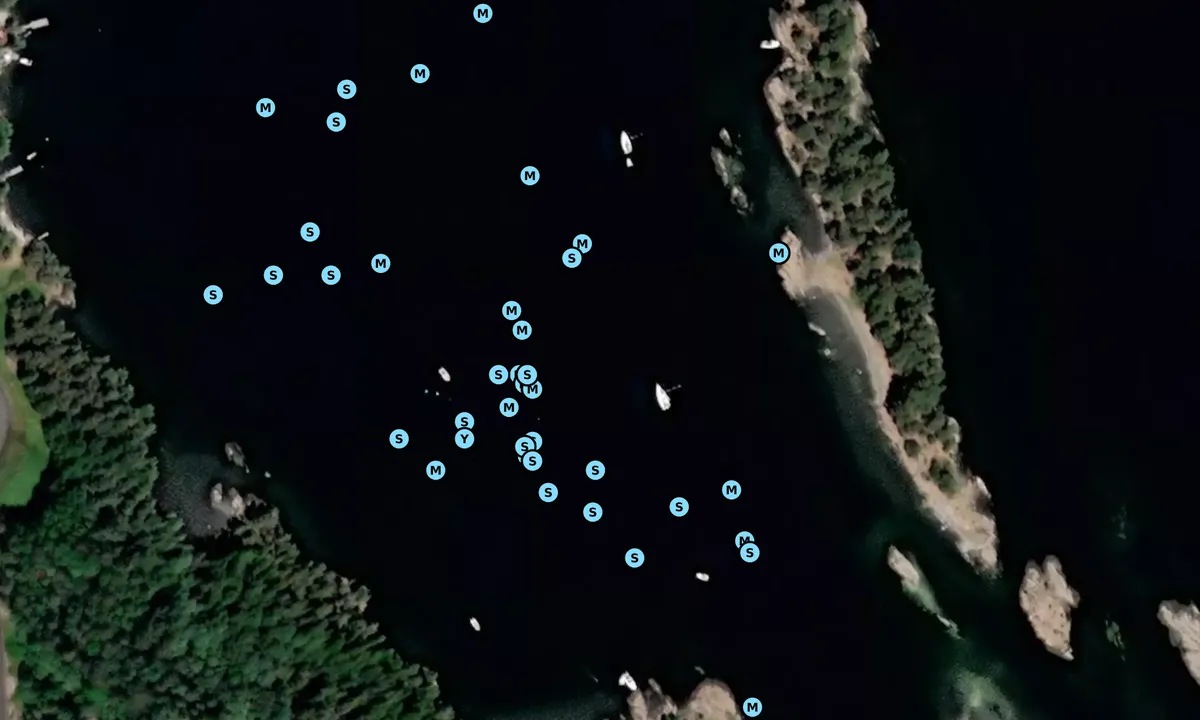 Satelite image of Hjelp