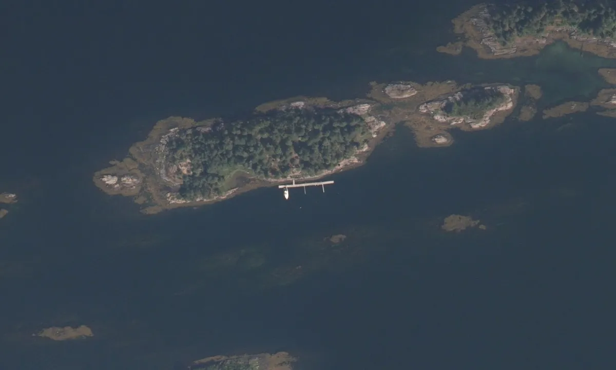 Flyfoto av Hjertholmen