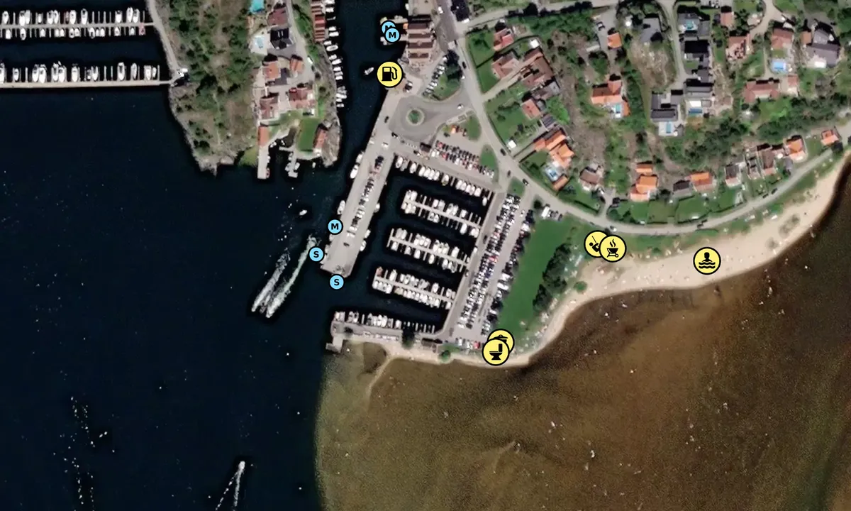 Satelite image of Høllen Brygge