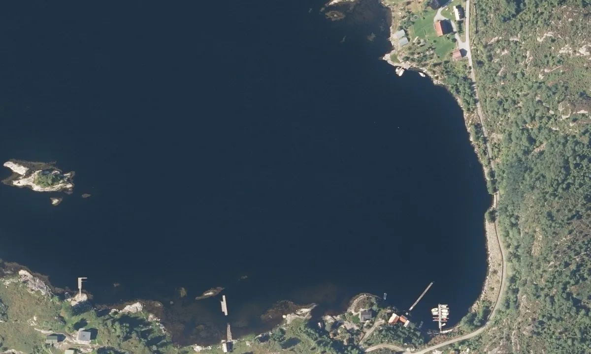 Flyfoto av Holmevika