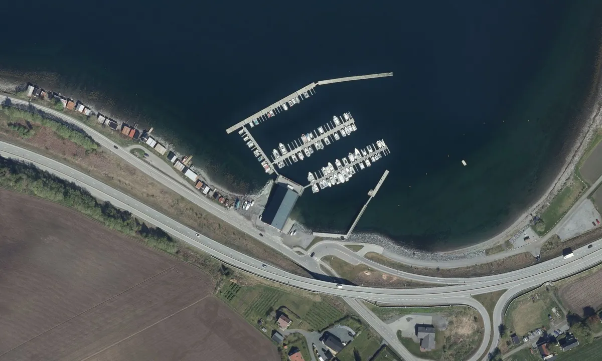 Flyfoto av Holsand Marina