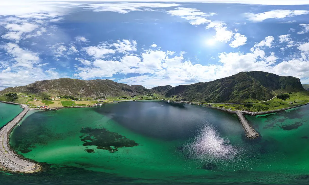 Honningsvåg svaiplass: {"base": "no", "no": "180 dronebilde over omr\u00e5det", "se": "180 dr\u00f6narbild \u00f6ver omr\u00e5det", "en": "180 drone image over the area", "da": "180 dronebillede over omr\u00e5det"}