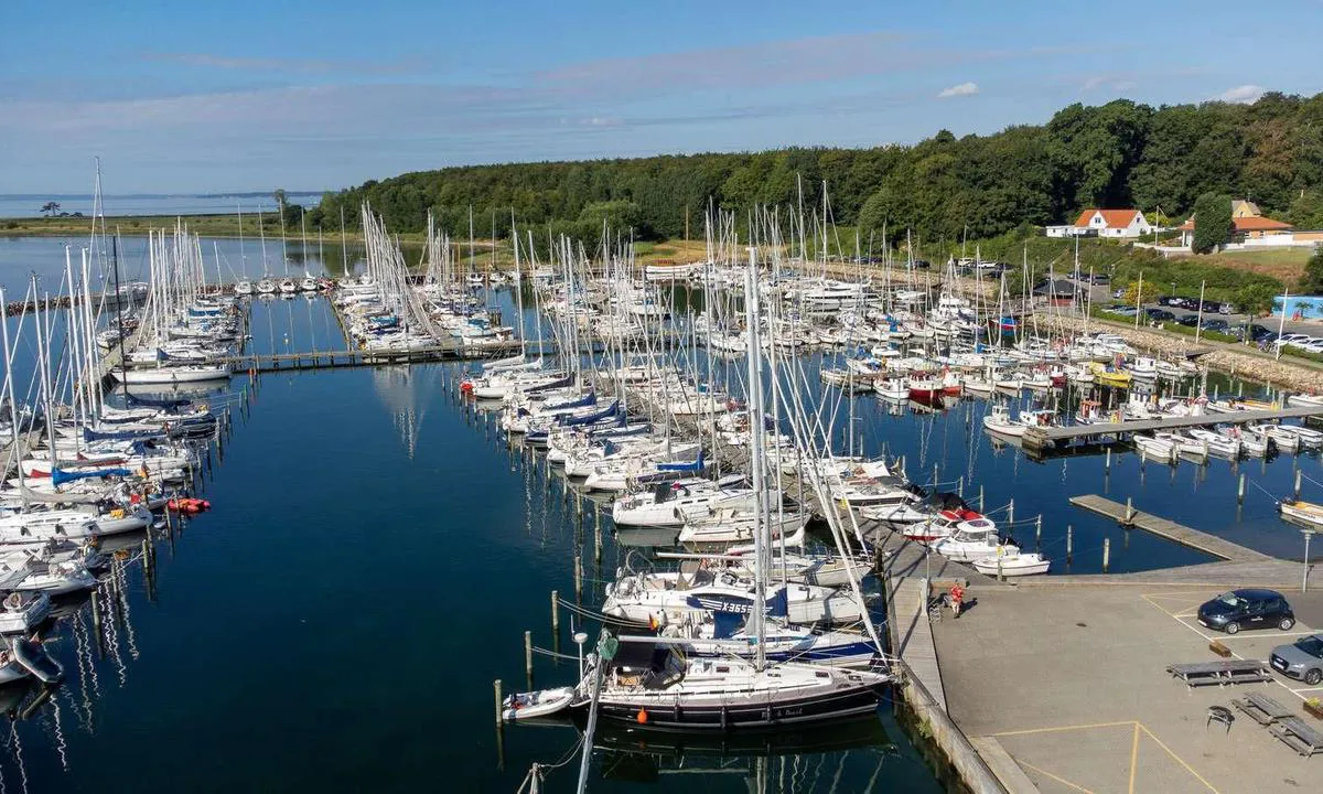Høruphav Havn: {"base": "da", "no": "H\u00f8ruphav havn sommer 2023", "se": "H\u00f8ruphav hamn sommar 2023", "en": "H\u00f8ruphav harbor summer 2023", "da": "H\u00f8ruphav havn sommer 2023"}