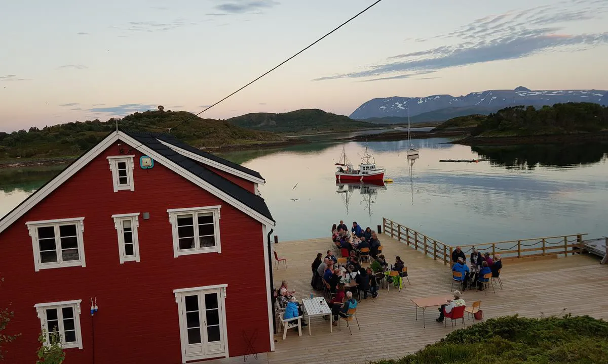 Gardsøya - Ramsalt pub: Puben på Meløyvær.