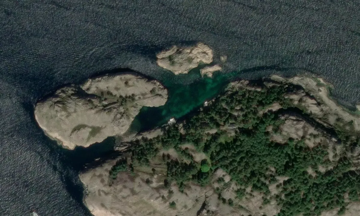 Satelite image of Indre Hellersøya