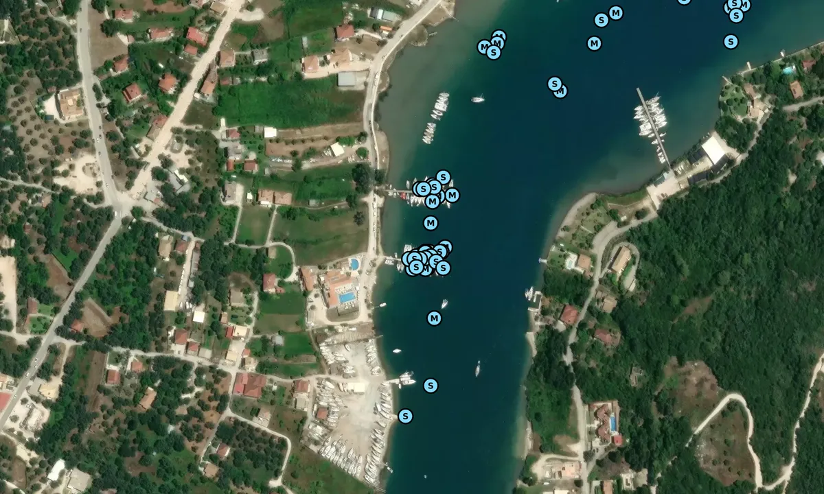 Satelite image of Iris Hotel Pontoon
