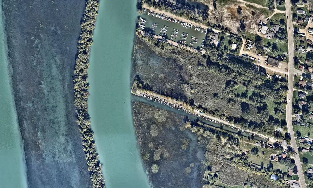 Flyfoto av Island View Marina