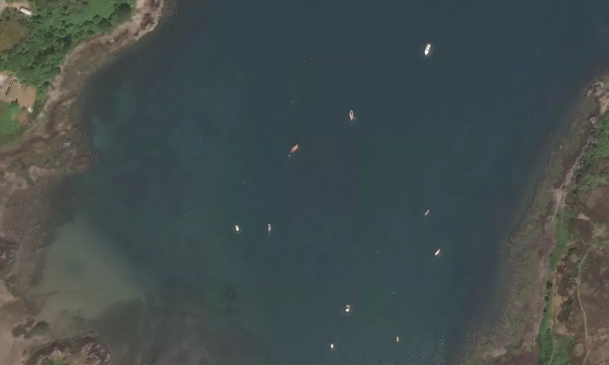 Flyfoto av Isleornsay Harbour