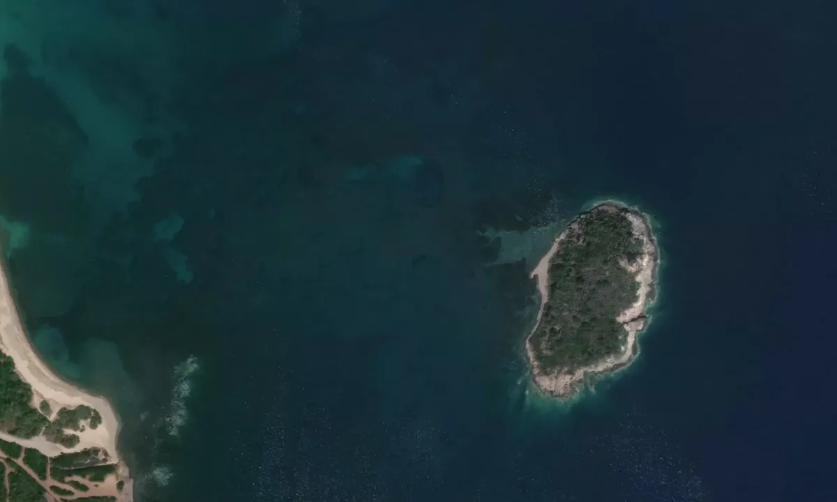 Flyfoto av Isola San Macario