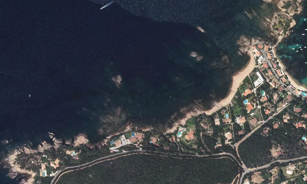 Flyfoto av Isolella