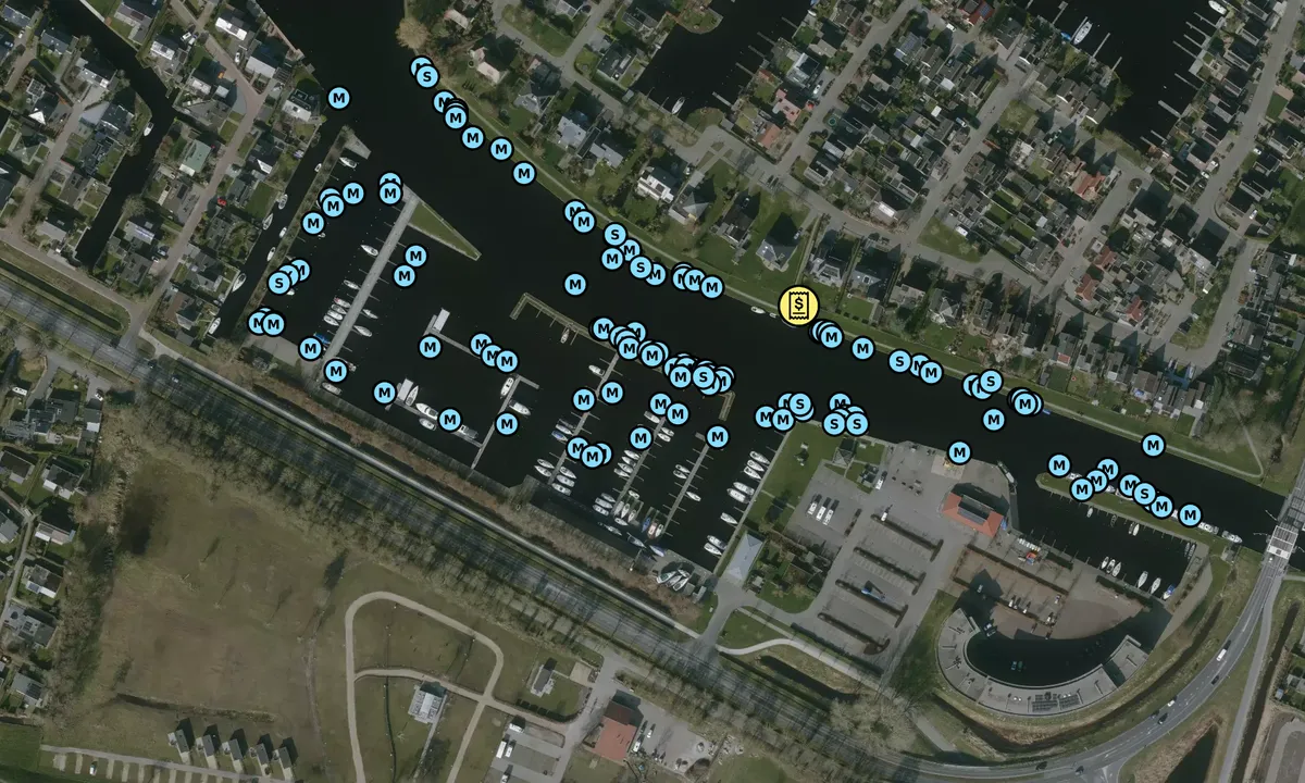 Satelite image of Jachthaven Lemmer-binnen