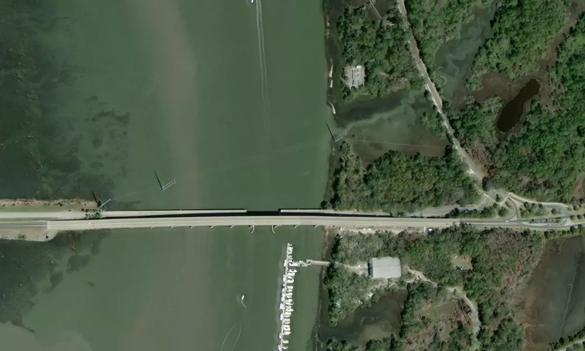 Flyfoto av Jekyll Island Bridge
