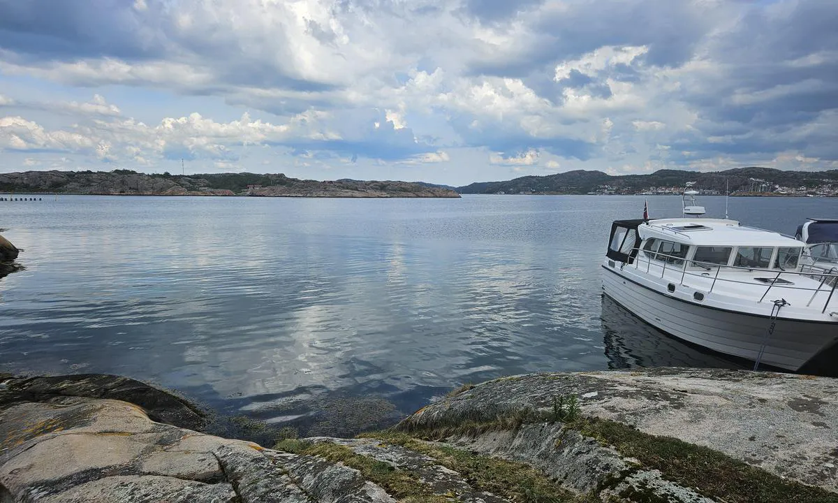 Kålø: {"base": "no", "no": "Mot Nord\u00f8st", "se": "Mot Nordost", "en": "Northeast", "da": "Mod Nord\u00f8st", "fr": "Vers le nord-est", "de": "Nach Nordosten", "es": "Hacia el noreste", "it": "Verso Nord-Est", "pt": "Em dire\u00e7\u00e3o ao Nordeste", "nl": "Naar het noordoosten", "pl": "Na p\u00f3\u0142nocny-wsch\u00f3d", "uk": "\u041d\u0430 \u043f\u0456\u0432\u043d\u0456\u0447\u043d\u0438\u0439 \u0441\u0445\u0456\u0434", "ro": "Spre Nord-Est", "tr": "Kuzeydo\u011fuya do\u011fru", "el": "\u03a0\u03c1\u03bf\u03c2 \u0392\u03bf\u03c1\u03b5\u03b9\u03bf\u03b1\u03bd\u03b1\u03c4\u03bf\u03bb\u03b9\u03ba\u03ac", "cs": "Na severov\u00fdchod", "hu": "\u00c9szakkelet fel\u00e9", "fi": "Kohti koillista", "bg": "\u041a\u044a\u043c \u0441\u0435\u0432\u0435\u0440\u043e\u0438\u0437\u0442\u043e\u043a", "sr": "Ka severoistoku", "et": "P\u00f5hja-Ida suunas", "lv": "Uz zieme\u013caustrumiem", "lt": "\u012e \u0161iaur\u0117s rytus"}