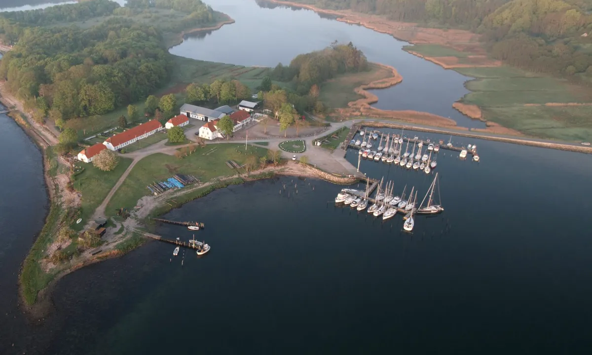 Kalvø Havn